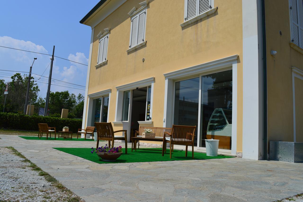 Residenza Villa Margherita Rimini Exterior photo